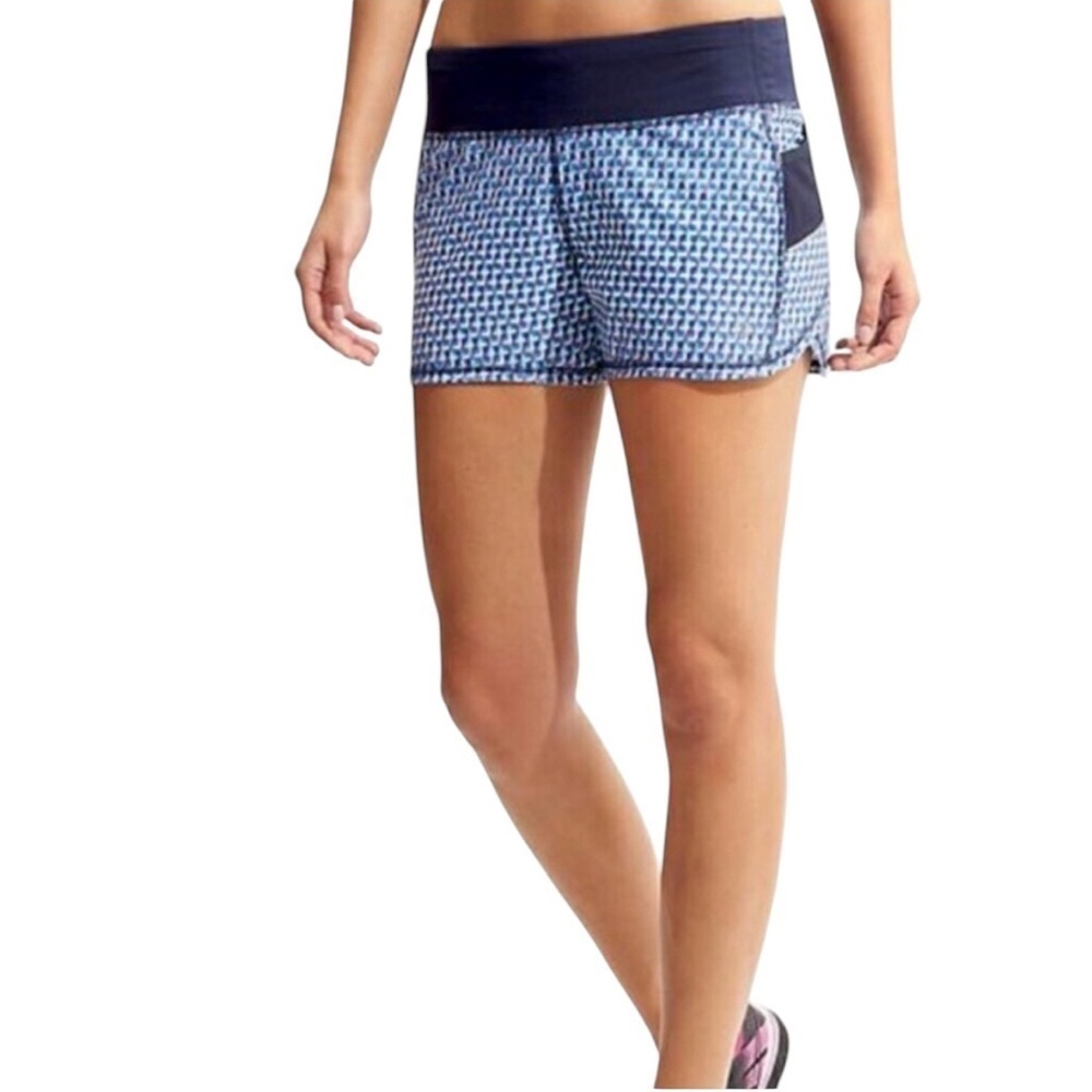 Athleta Ready Set Go Shorts Size S Geo Print